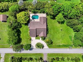 11400 NW 20th Ct, Plantation FL 33323