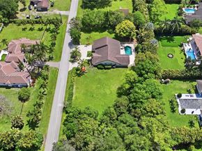 11400 NW 20th Ct, Plantation FL 33323