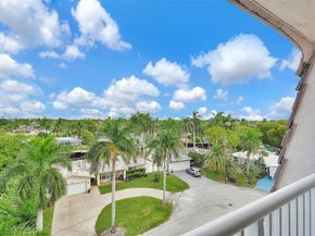 5911 NE 14th Ln 505S, Fort Lauderdale FL 33334