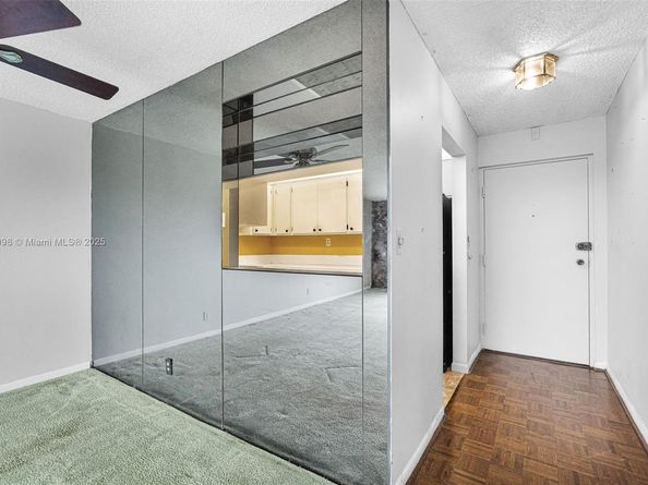 5911 NE 14th Ln 505S, Fort Lauderdale FL 33334