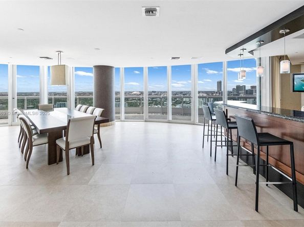 1643 Brickell Ave 3702, Miami FL 33129