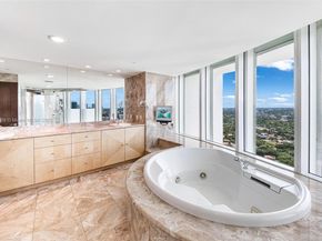 1643 Brickell Ave 3702, Miami FL 33129