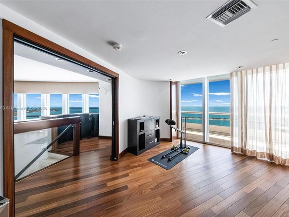 1643 Brickell Ave 3702, Miami FL 33129