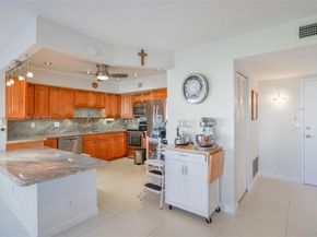 400 Diplomat Pkwy 704, Hallandale Beach FL 33009