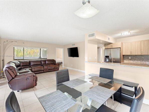 13280 SW 88th Ln 103B, Miami FL 33186