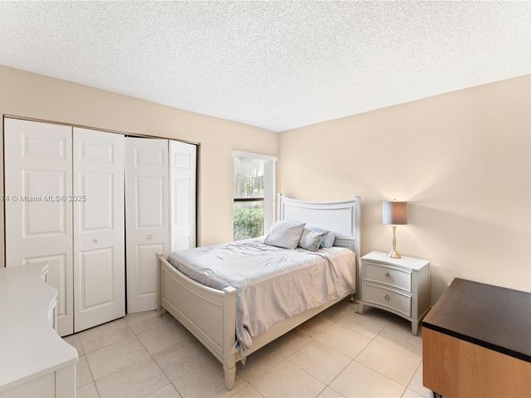 13280 SW 88th Ln 103B, Miami FL 33186