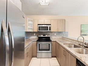 13280 SW 88th Ln 103B, Miami FL 33186
