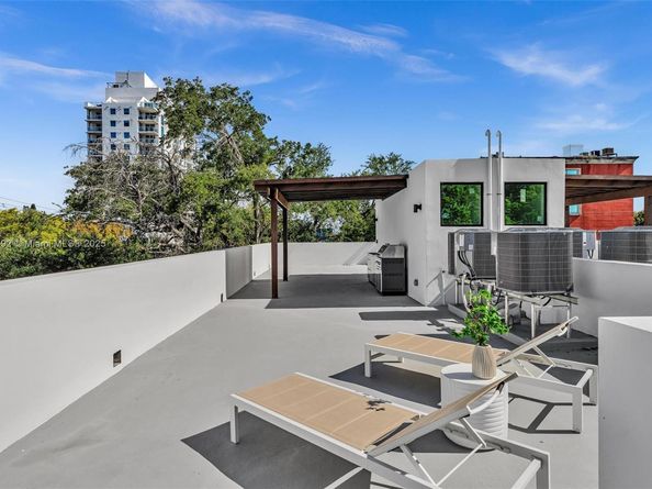 1387 SW 22nd Ter, Miami FL 33145