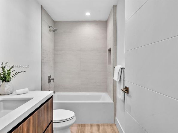 1387 SW 22nd Ter, Miami FL 33145