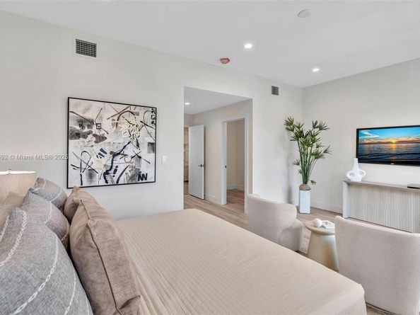 1387 SW 22nd Ter, Miami FL 33145