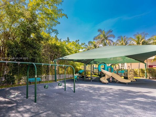 10392 Harrier St, Plantation FL 33324
