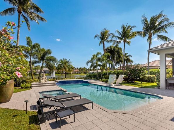 10392 Harrier St, Plantation FL 33324