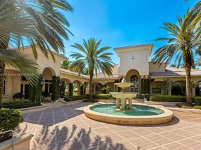 10392 Harrier St, Plantation FL 33324