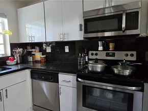 816 NW 87th Ave 107, Miami FL 33172