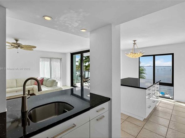 1600 S Bayshore Ln 3A, Coconut Grove FL 33133