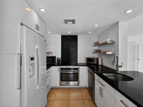 1600 S Bayshore Ln 3A, Coconut Grove FL 33133