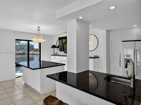 1600 S Bayshore Ln 3A, Coconut Grove FL 33133