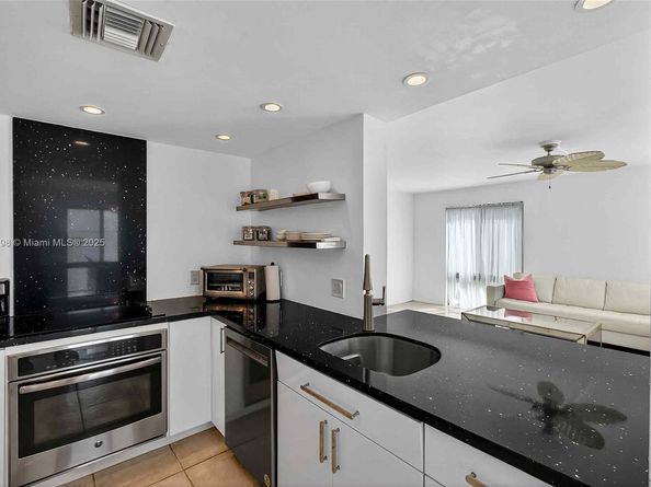 1600 S Bayshore Ln 3A, Coconut Grove FL 33133