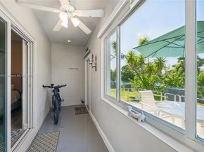 121 NE 204th St 6, Miami Gardens FL 33179