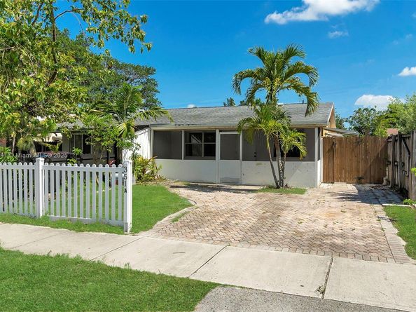 351 NE 57th Ct, Oakland Park FL 33334