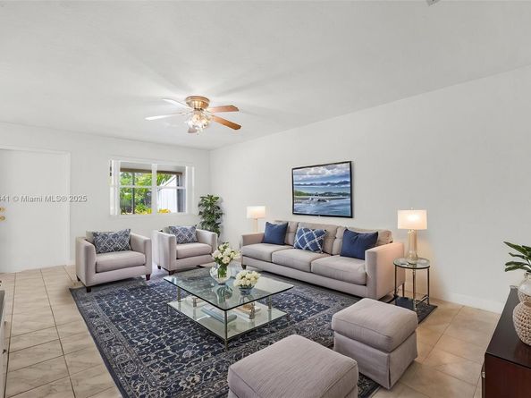 351 NE 57th Ct, Oakland Park FL 33334