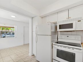 351 NE 57th Ct, Oakland Park FL 33334