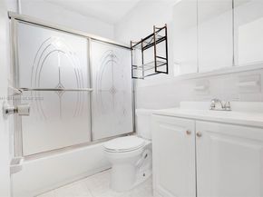 351 NE 57th Ct, Oakland Park FL 33334