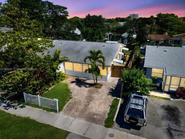 351 NE 57th Ct, Oakland Park FL 33334