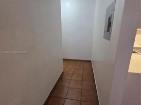 3640 NW 9th St 407, Miami FL 33125