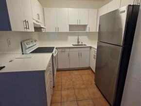 3640 NW 9th St 407, Miami FL 33125