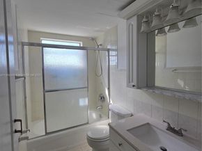 3640 NW 9th St 407, Miami FL 33125