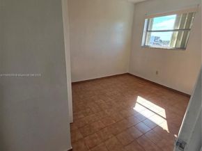 3640 NW 9th St 407, Miami FL 33125