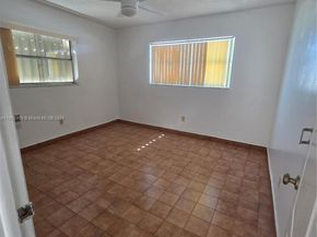 3640 NW 9th St 407, Miami FL 33125