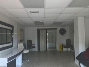 3640 NW 9th St 407, Miami FL 33125