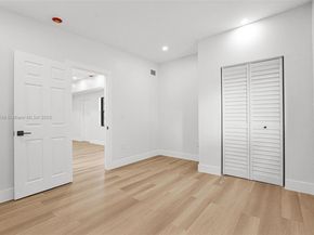 2380 NW 101st St, Miami FL 33147
