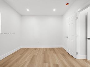 2380 NW 101st St, Miami FL 33147