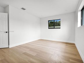 2380 NW 101st St, Miami FL 33147
