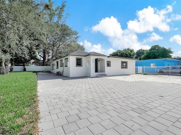 2380 NW 101st St, Miami FL 33147