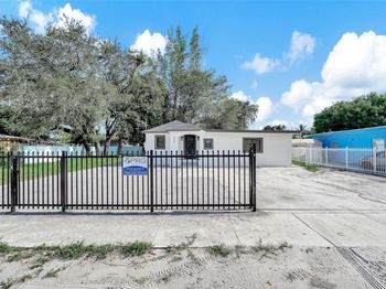 2380 NW 101st St