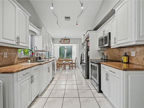 18736 NW 1st St, Pembroke Pines FL 33029