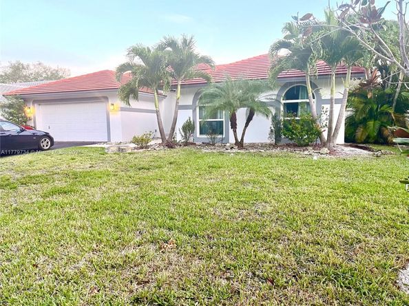 10422 NW 50th Pl, Coral Springs FL 33076