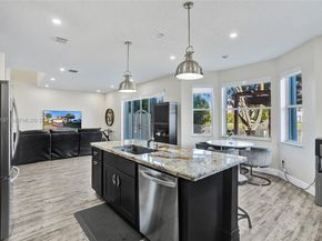 2163 NW 157th Ln, Pembroke Pines FL 33028