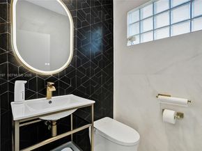 2163 NW 157th Ln, Pembroke Pines FL 33028