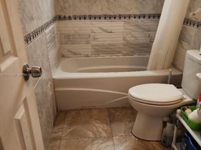 4241 NW 36th Ave, Lauderdale Lakes FL 33309