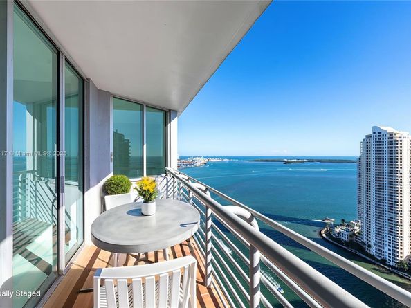 335 S Biscayne Blvd 4105, Miami FL 33131