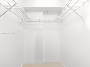 335 S Biscayne Blvd 4105, Miami FL 33131