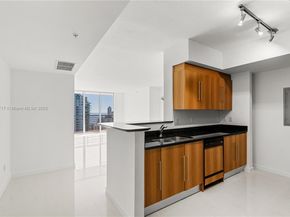 335 S Biscayne Blvd 4105, Miami FL 33131