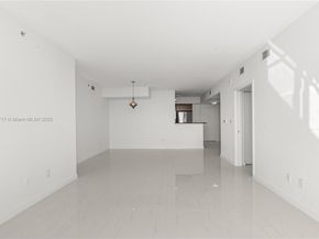 335 S Biscayne Blvd 4105, Miami FL 33131