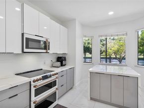 10922 NW 49th Dr, Coral Springs FL 33076