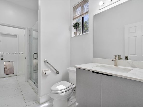 10922 NW 49th Dr, Coral Springs FL 33076